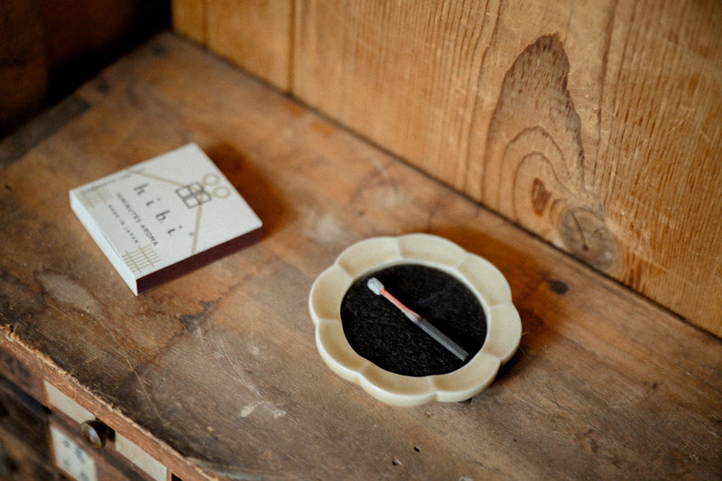 Hibi Flower Oribe Incense Tray - Yellow