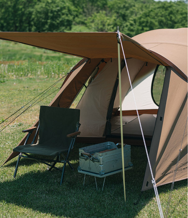 Snow Peak Luxury Low Beach Chair in Dark Green