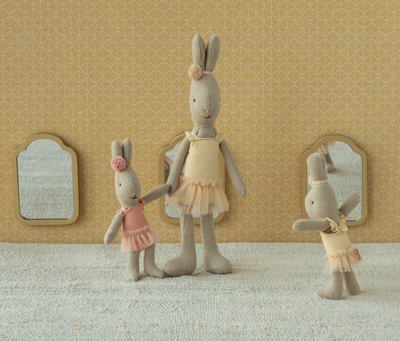 Maileg Rabbit, Micro - Ballet Suit and Skirt Cream