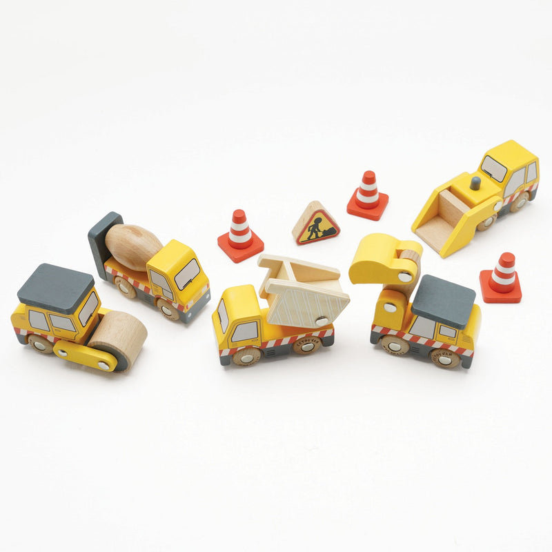 Le Toy Van - Transportation - Construction Cars, Trucks & Diggers