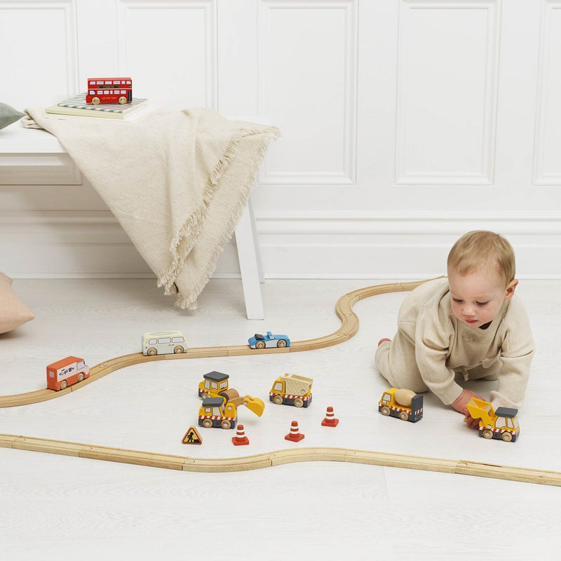 Le Toy Van - Transportation - Construction Cars, Trucks & Diggers