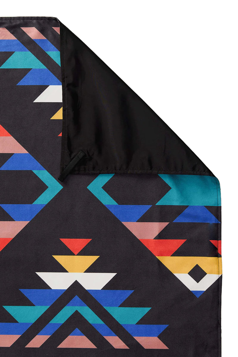 Nomadix Festival Blanket: Cascade Multi