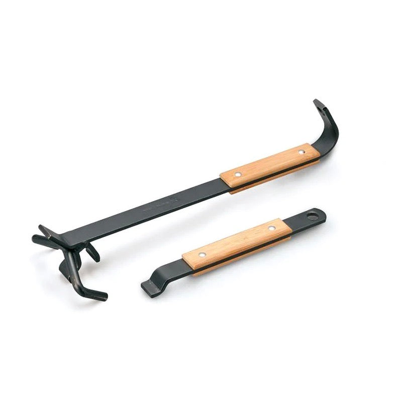 Snow Peak Dutch Oven Lifter Pro.